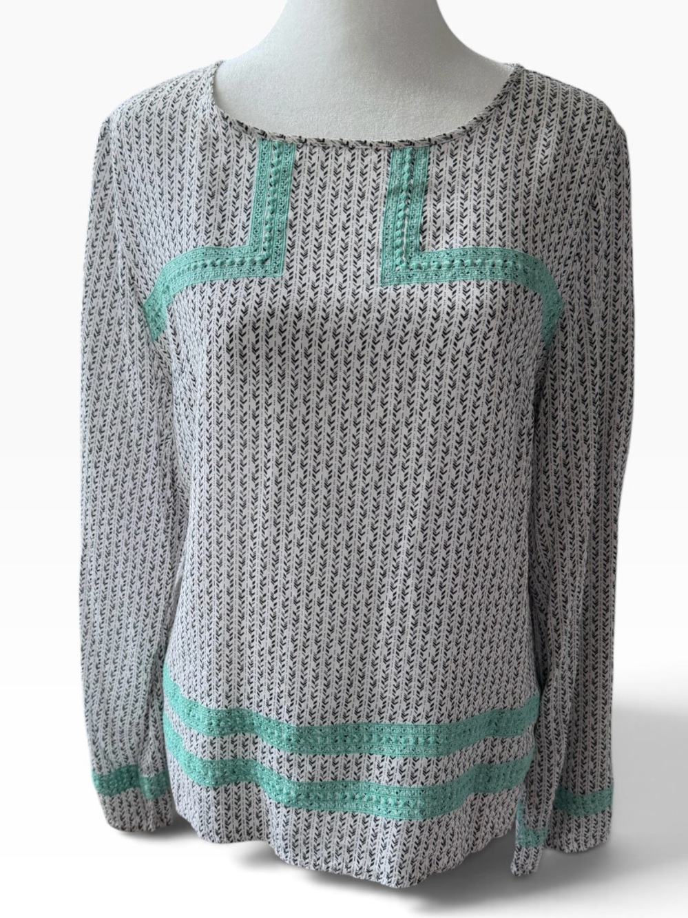 THML Light Gray Knit Top with Mint Trim Sz L